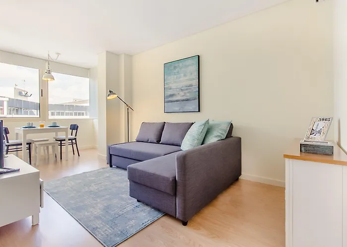 Trindade Modern Flat * Oporto